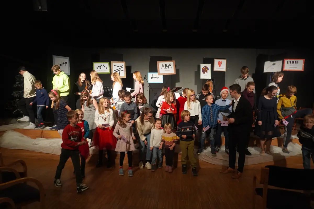 Young musicians sharing the stage